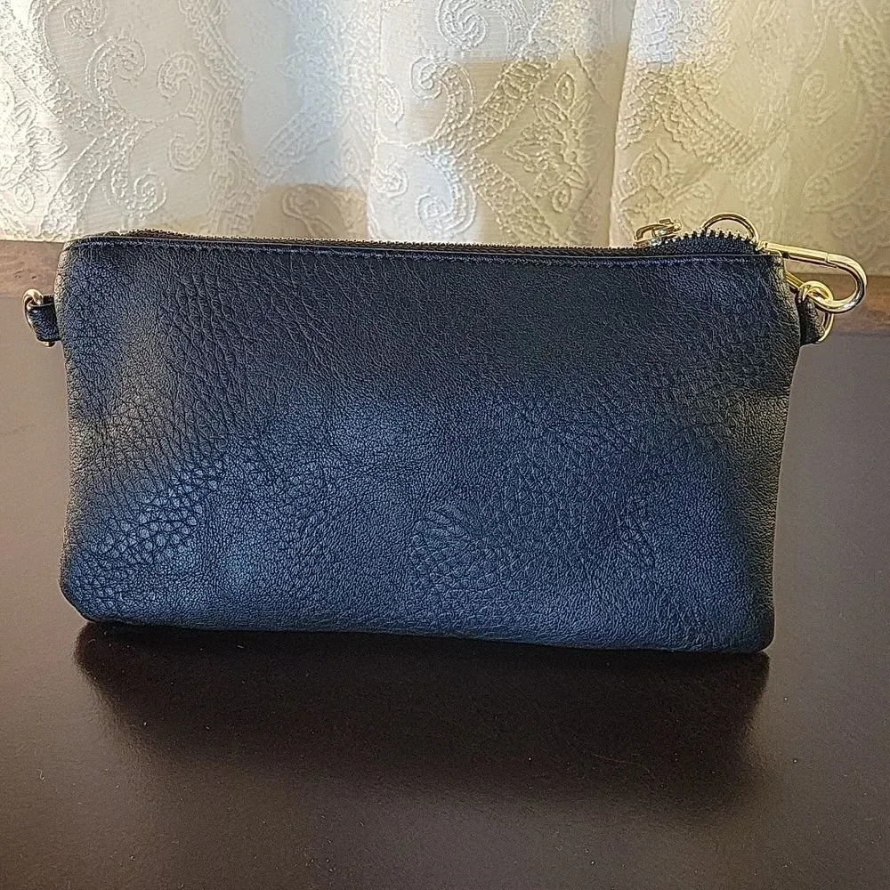 BRAND NEW CHARLIE'S BLACK VEGAN LEATHER SMALL BAG